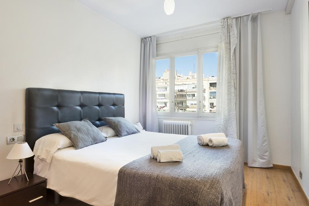 Uma Suites Bruc Barcelona Exteriör bild
